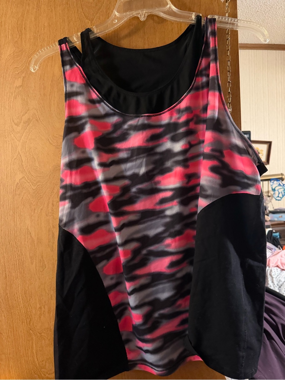 Livi Active Pink and Black Camo Tank Top